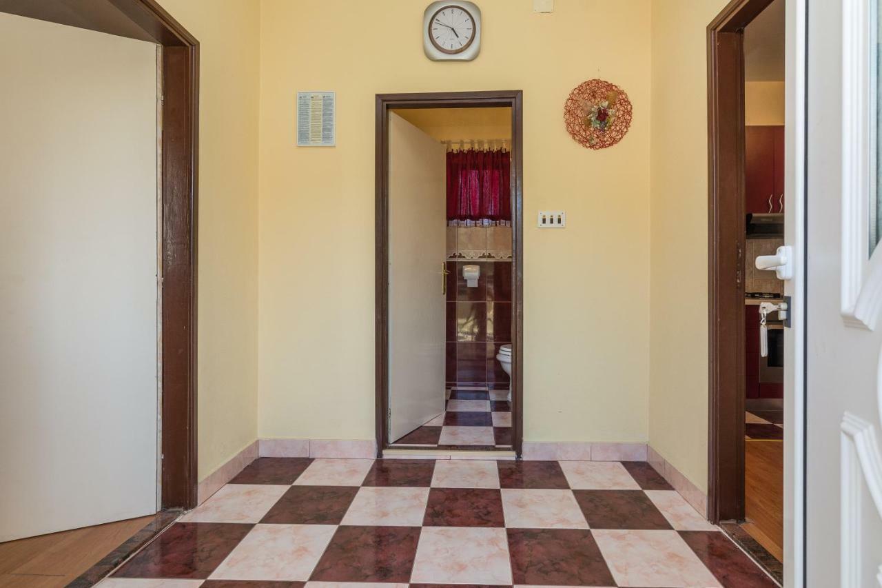 Apartman Mladenka Sukošan エクステリア 写真
