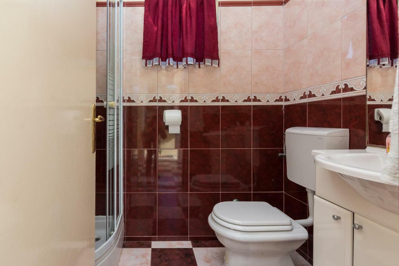 Apartman Mladenka Sukošan エクステリア 写真