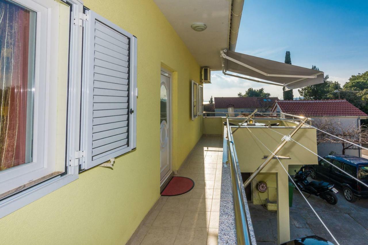 Apartman Mladenka Sukošan エクステリア 写真